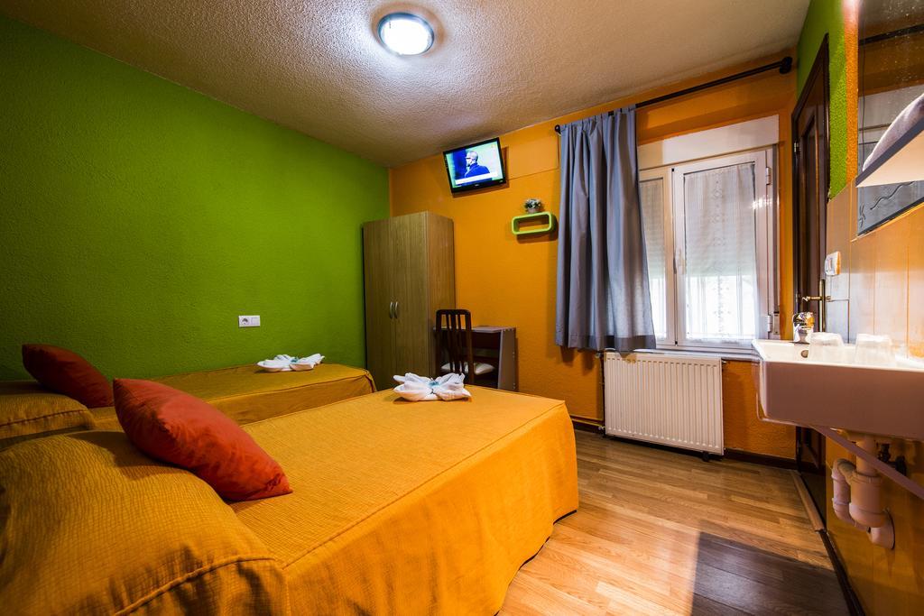 Hostal Escala Luna Salamanca Eksteriør bilde