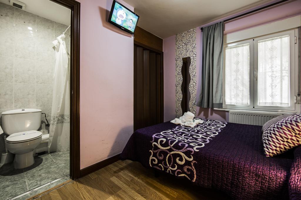 Hostal Escala Luna Salamanca Eksteriør bilde