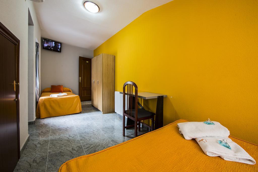 Hostal Escala Luna Salamanca Eksteriør bilde
